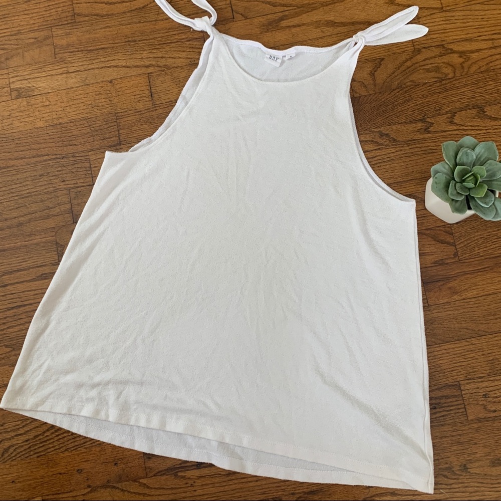 Gap Tank M